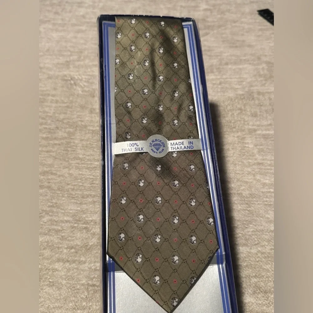 New SI Men's Club 100% THAI SILK Dress Neck Tie Necktie Elephants Gift Box